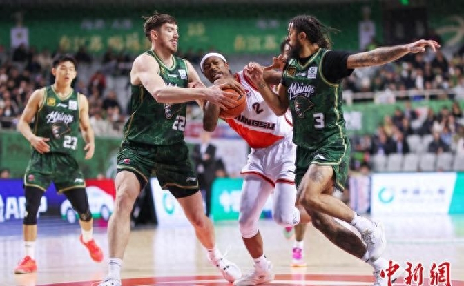 欧宝体育-江苏队主场大胜，刷新球队CBA联赛得分纪录的简单介绍